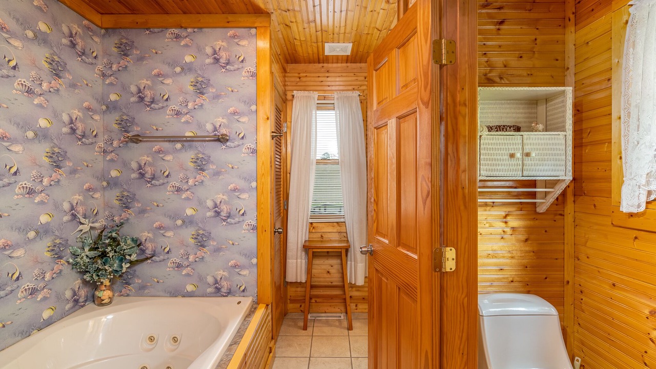 Photo of Bathroom in Deltaville