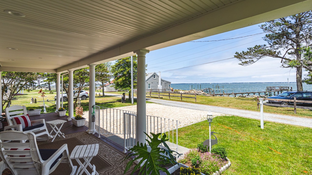 Photo of Patio Balcony in Deltaville