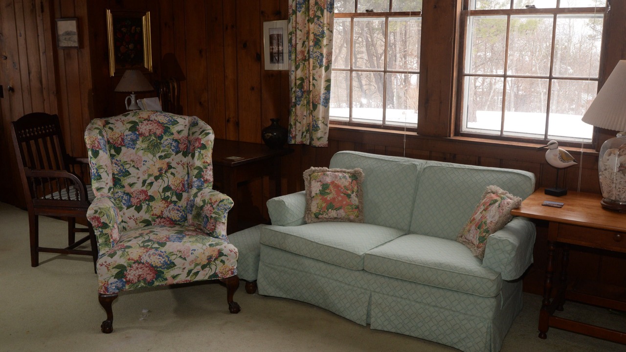 Photo of Livingroom in Truro