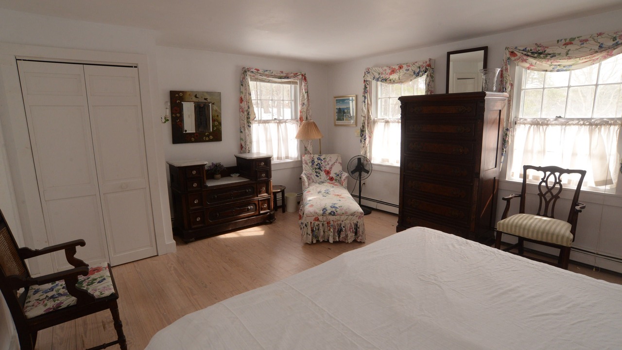 Photo of Bedroom in Truro