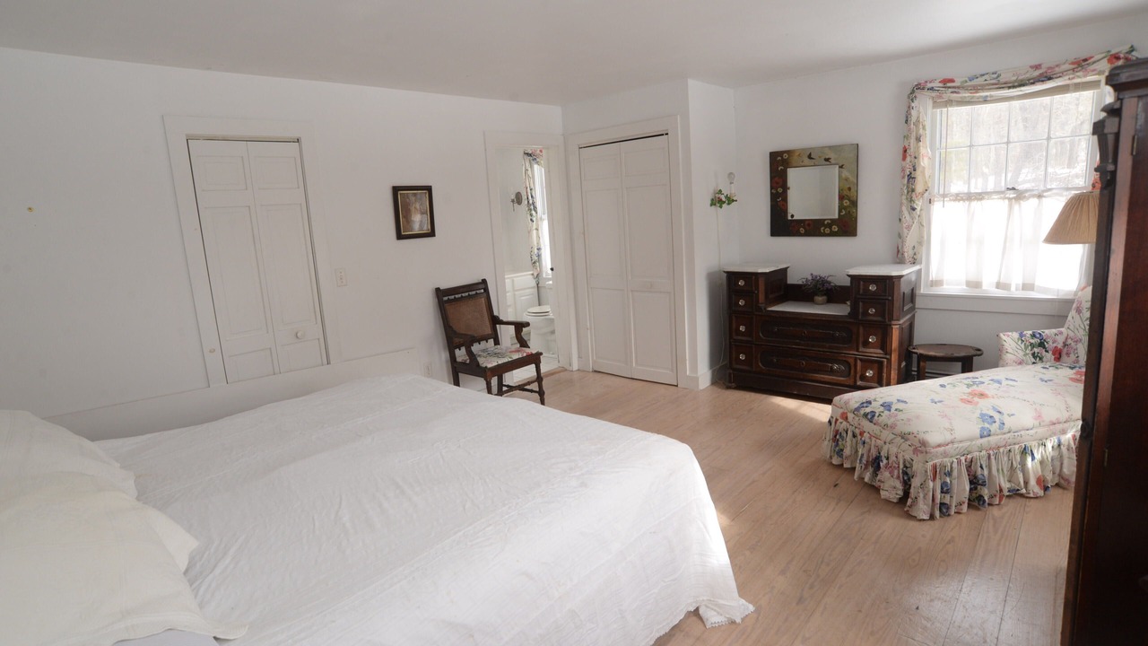 Photo of Bedroom in Truro