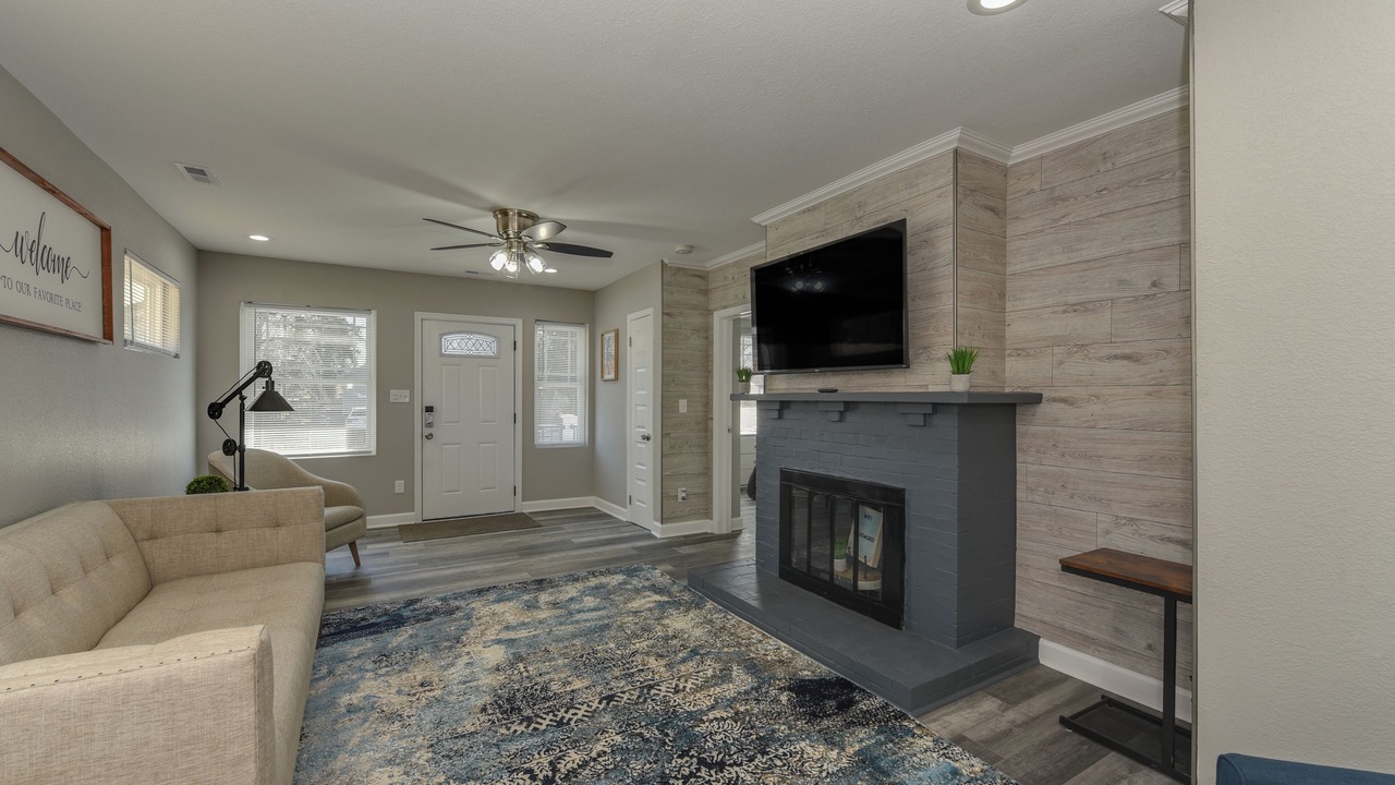 Photo of Livingroom in Buckroe Beach