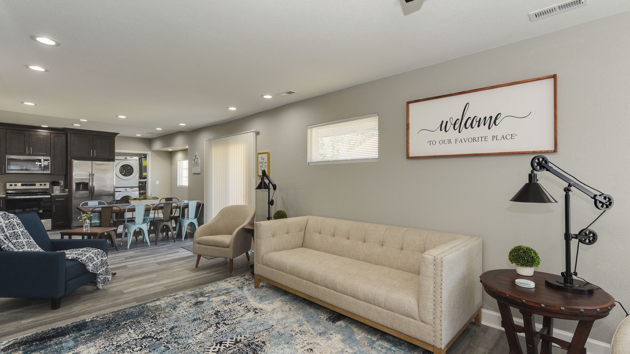 Photo of Livingroom in Buckroe Beach