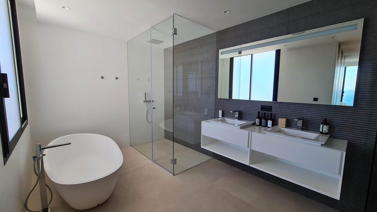 Photo of Bathroom in Cumbre del Sol