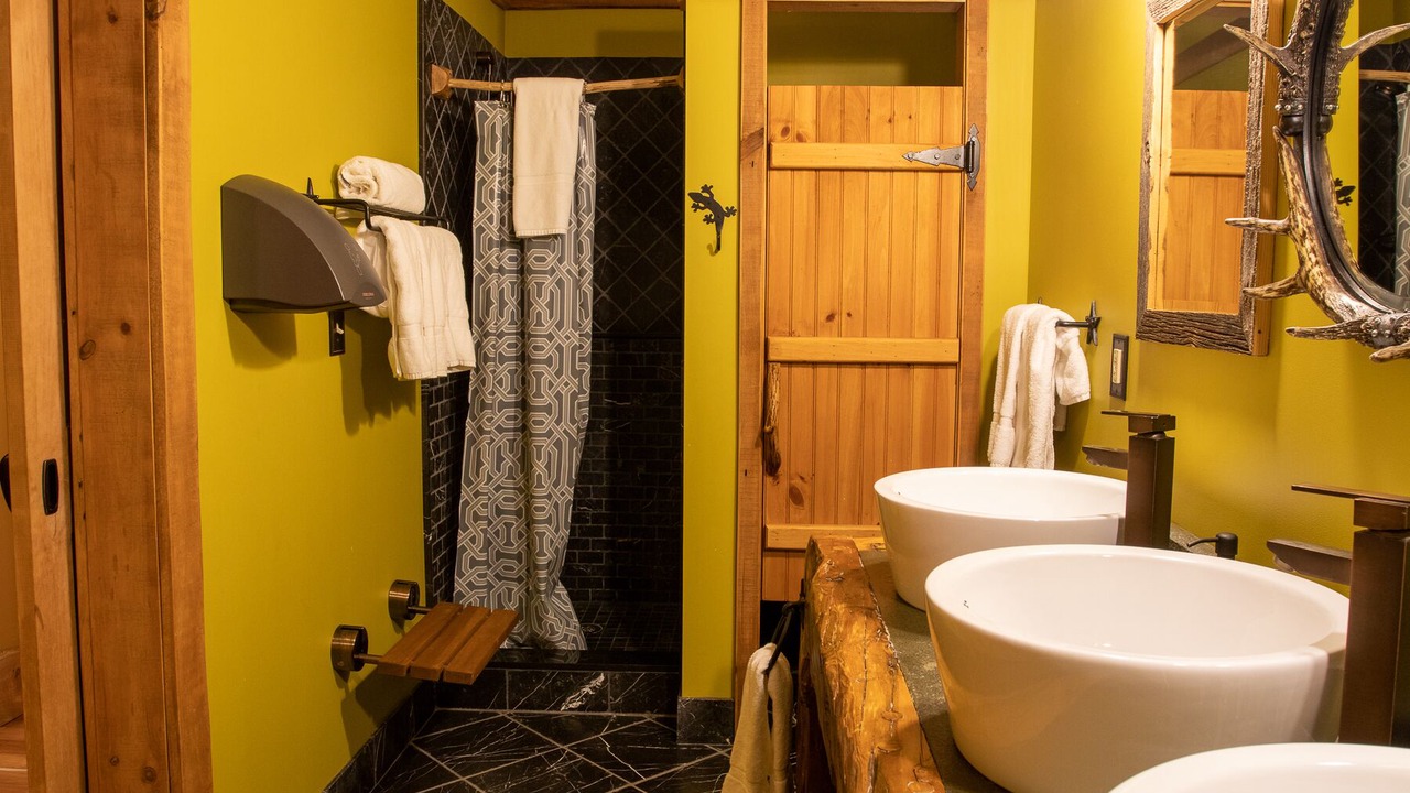 Photo of Bathroom in Hunter