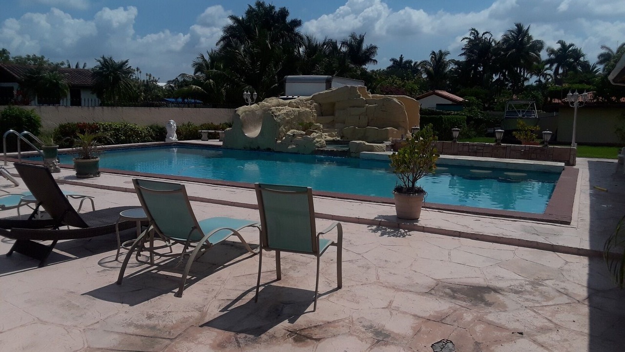 Photo of Outdoor in Tamiami