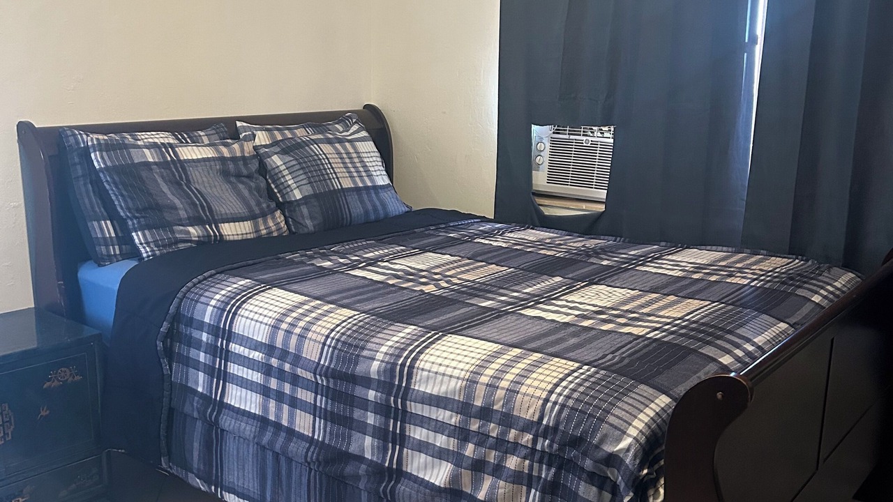 Photo of Bedroom in Tamiami
