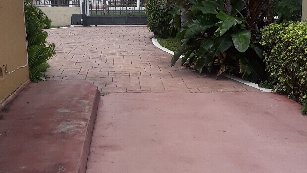 Photo of Outdoor in Tamiami