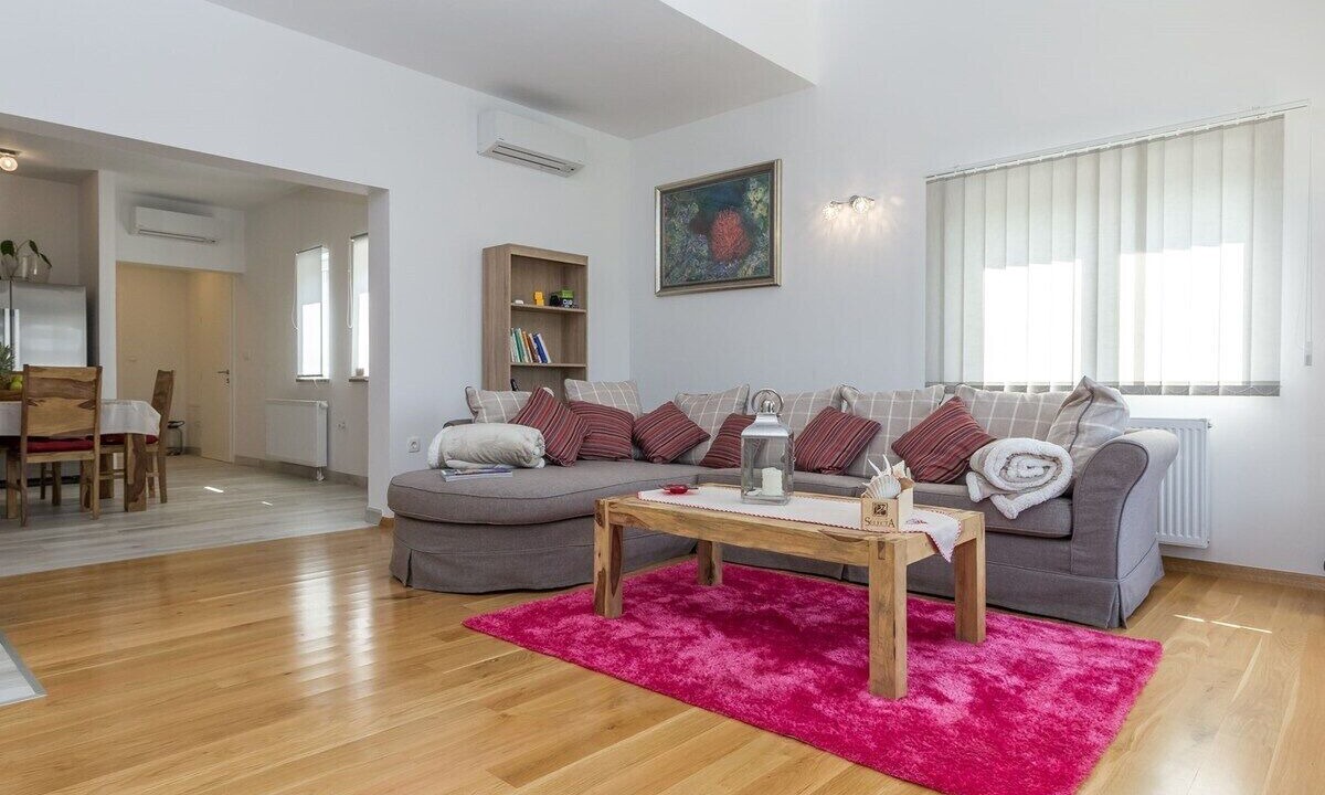 Photo of Livingroom in Molat