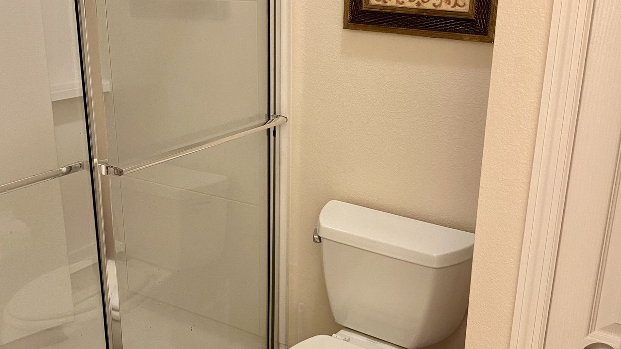 Photo of Bathroom in Cypress Pointe