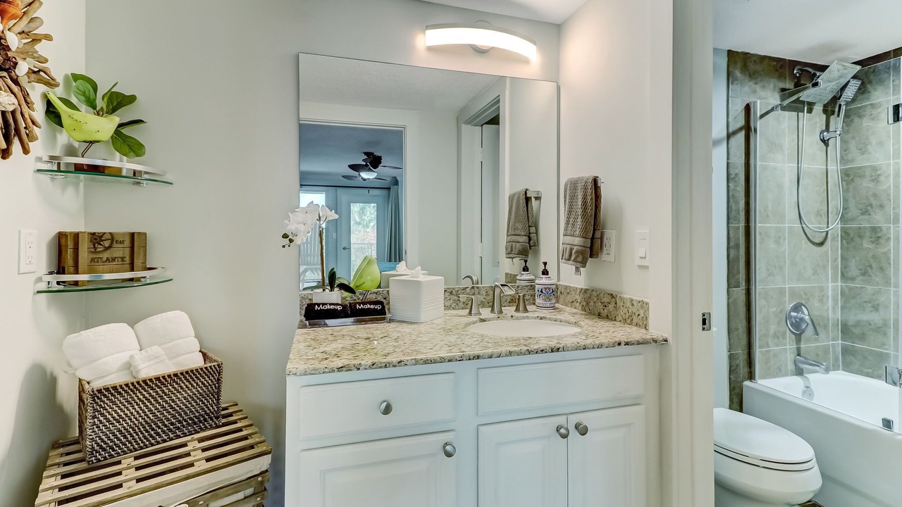 Photo of Bathroom in Fernandina Beach