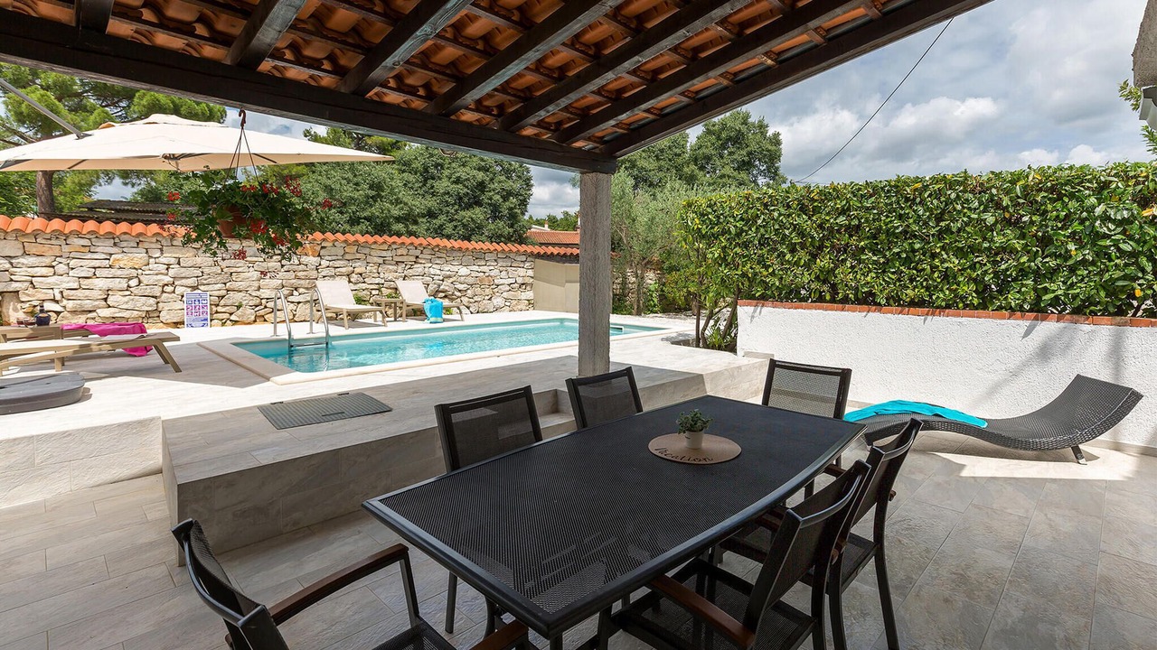 Photo of Outdoor in Buici