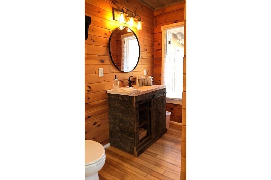 Photo of Bathroom in Massanutten