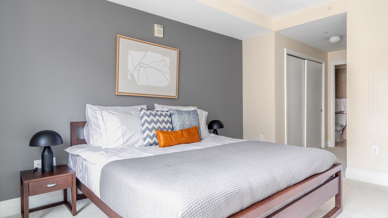 Photo of Bedroom in Foggy Bottom