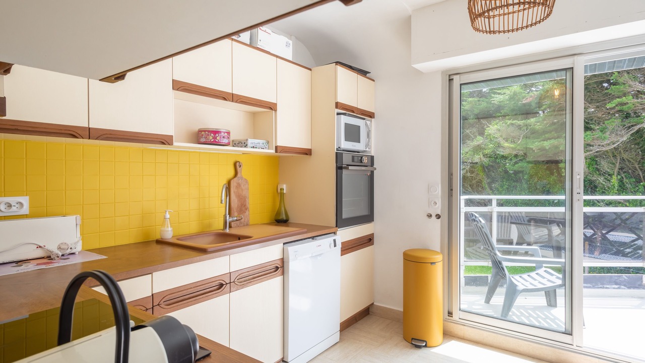 Photo of Kitchen in Sables-d'Or-les-Pins