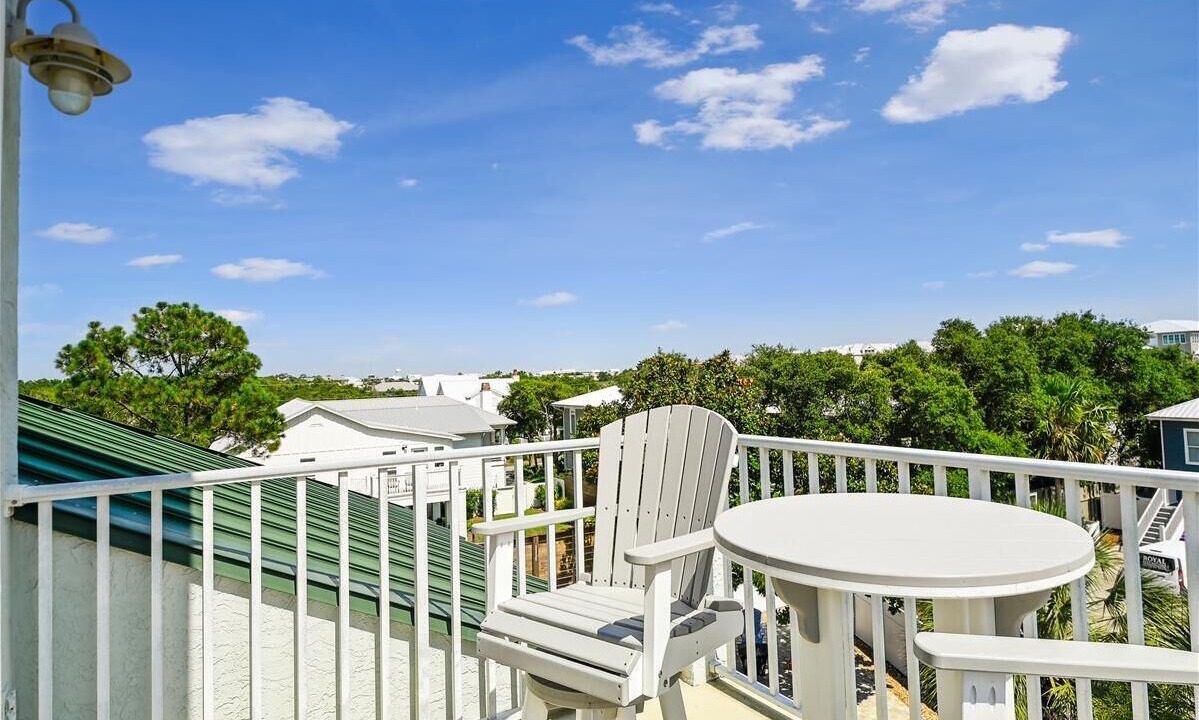Photo of Patio Balcony in White's Gulfview