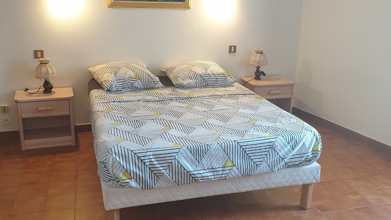 Photo of Bedroom in Pierrevert