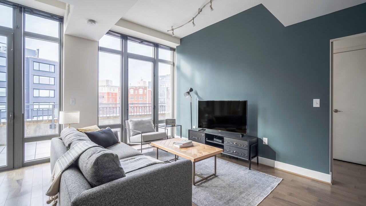 Photo of Livingroom in Logan Circle