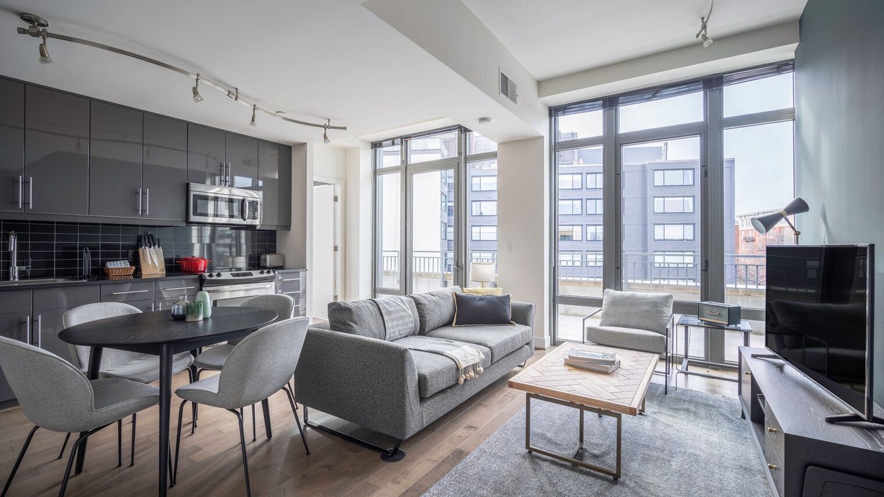 Photo of Livingroom in Logan Circle