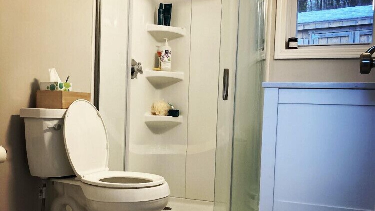 Photo of Bathroom in New Lebanon