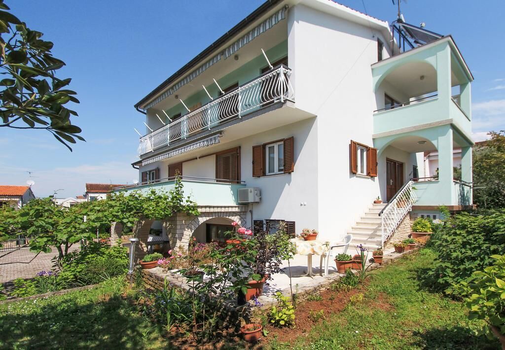 Photo of Outdoor in Spadici