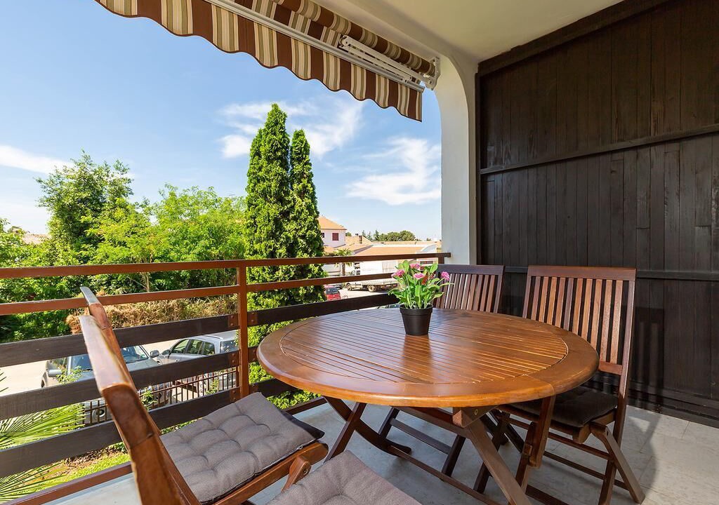 Photo of Outdoor in Spadici