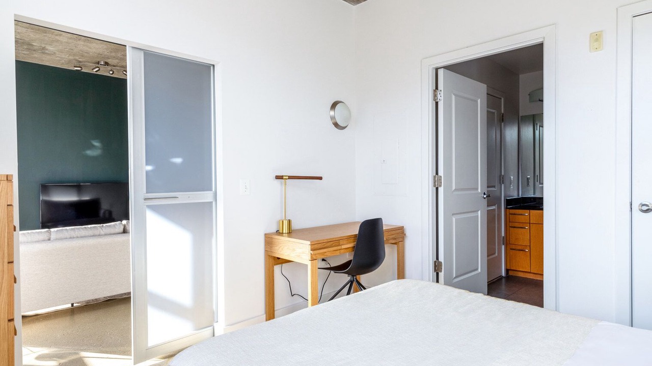 Photo of Bedroom in Logan Circle