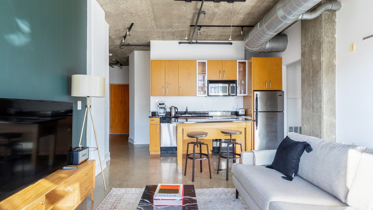 Photo of Livingroom in Logan Circle