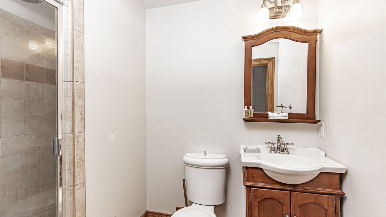 Photo of Bathroom in Mosby
