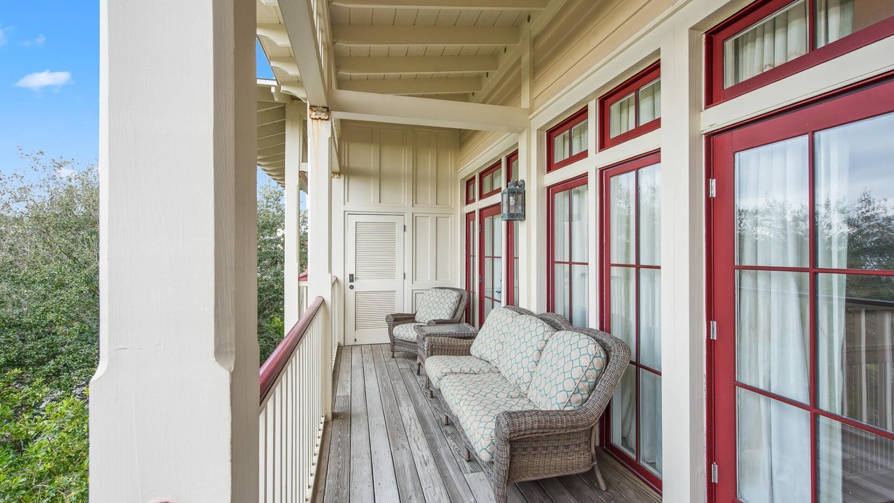 Photo of Patio Balcony in Beach District