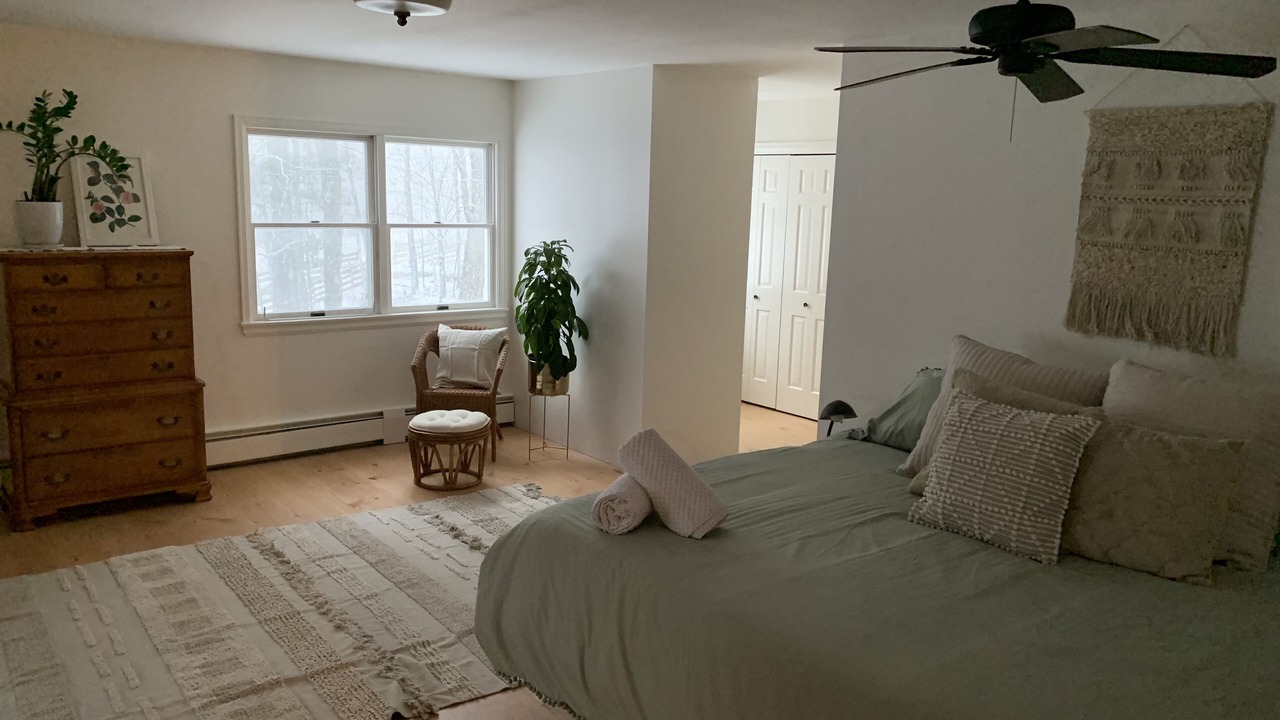 Photo of Bedroom in Bovina Center