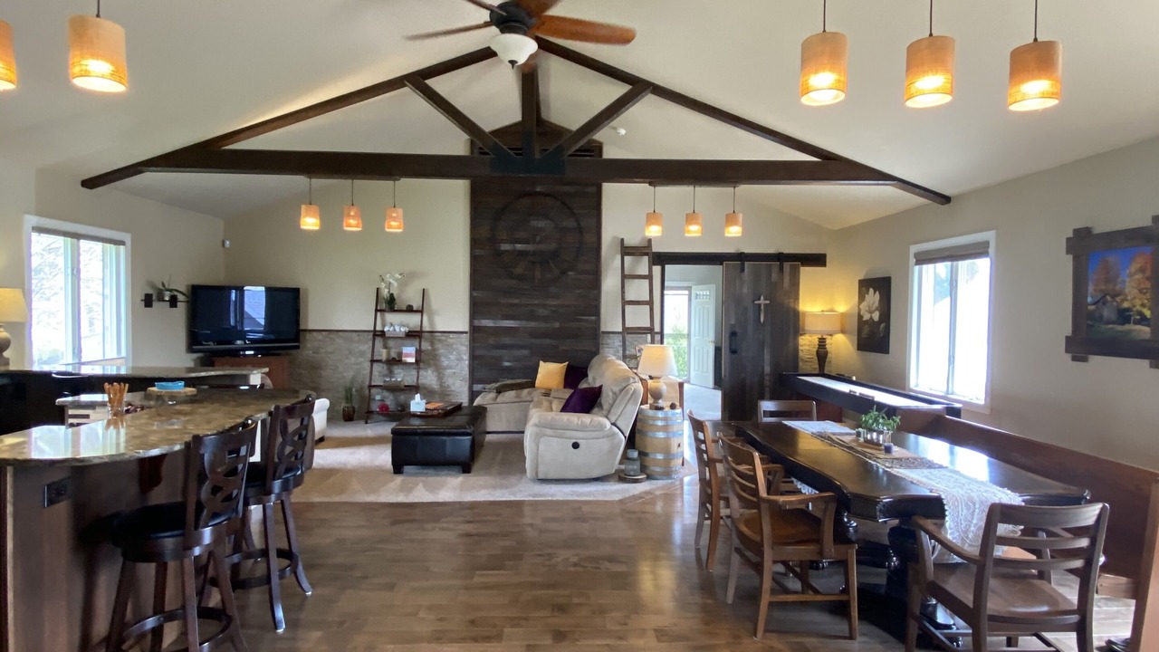 Photo of Bedroom in Victor