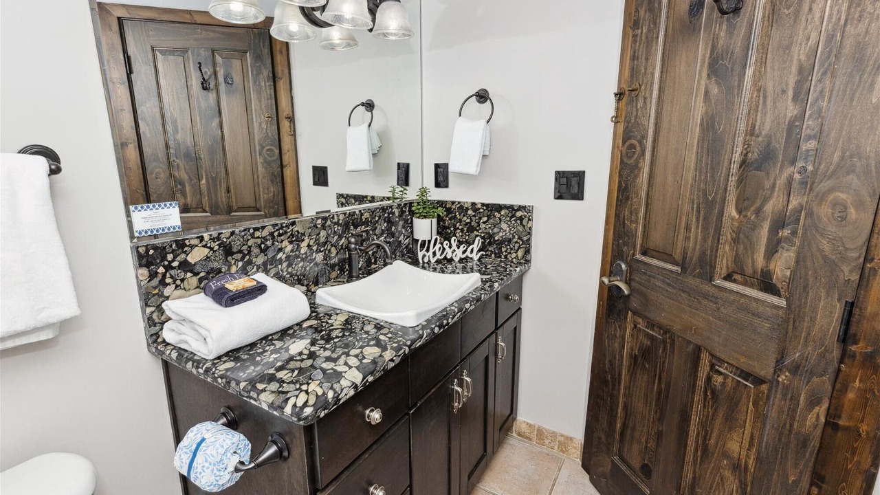 Photo of Bathroom in Holiday Isle