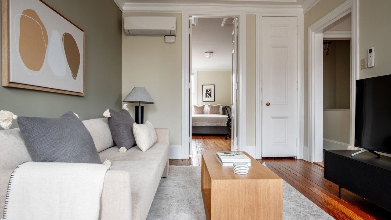 Photo of Livingroom in Logan Circle