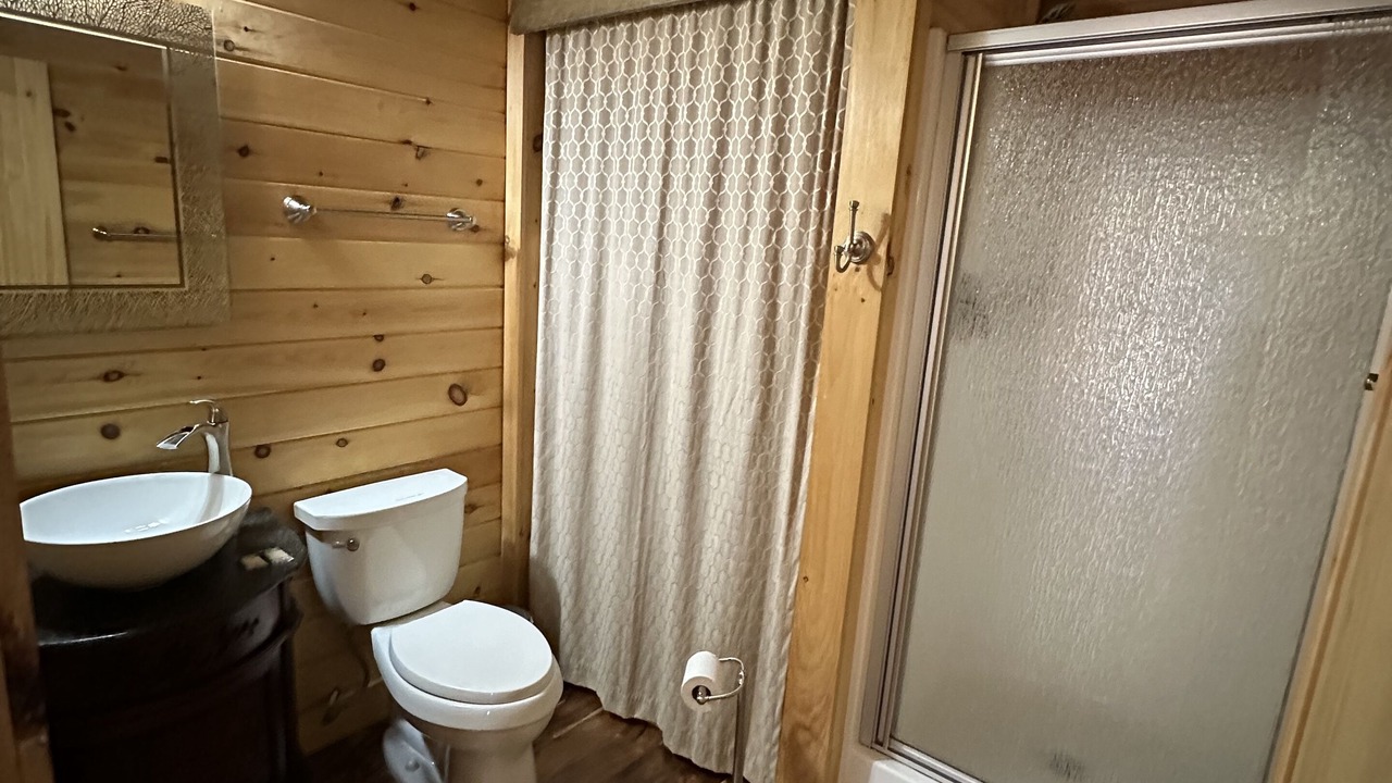 Photo of Bathroom in Stanton