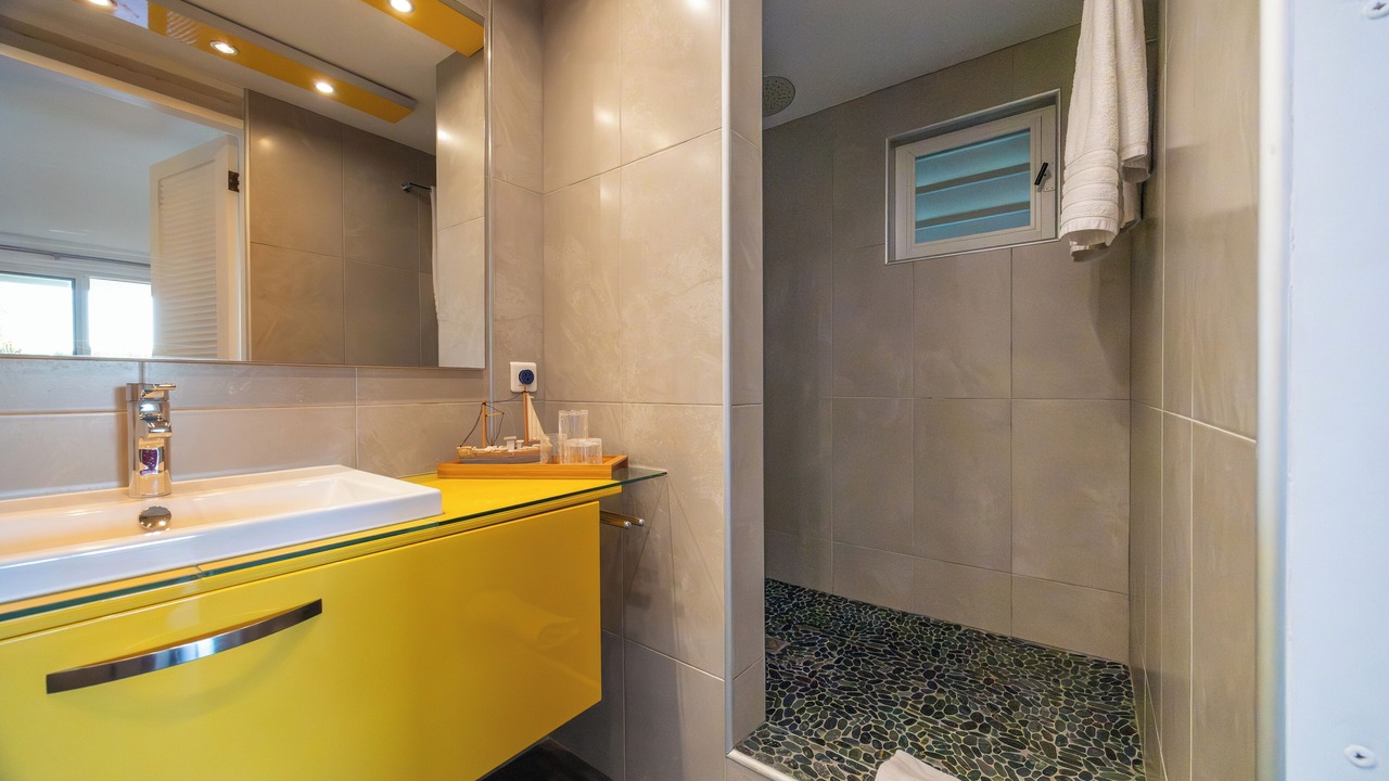 Photo of Bathroom in Pointe Milou