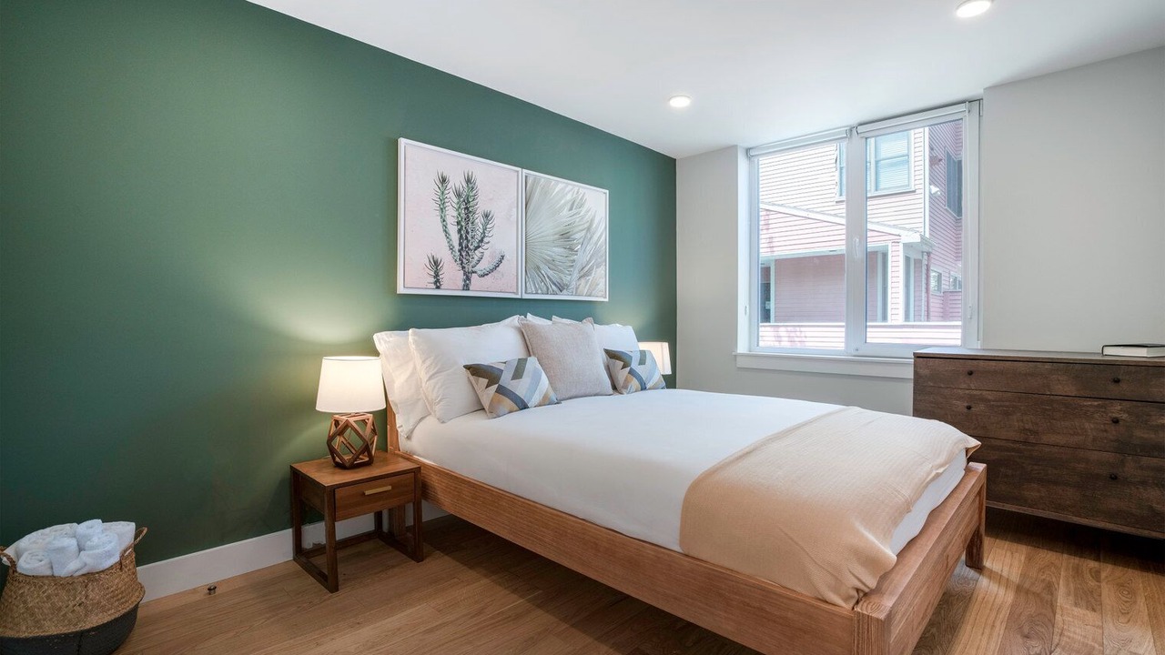 Photo of Bedroom in Mid-Cambridge