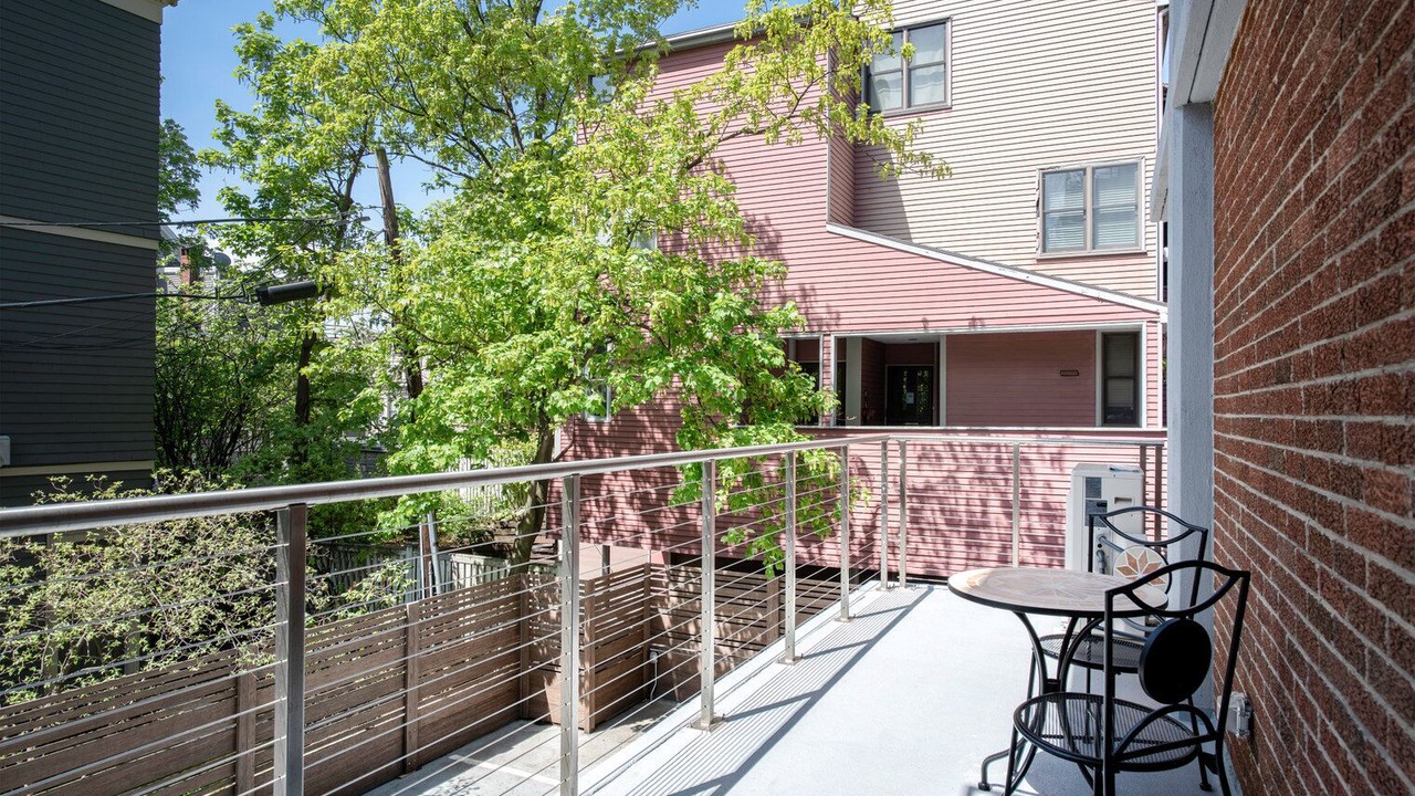 Photo of Outdoor in Mid-Cambridge