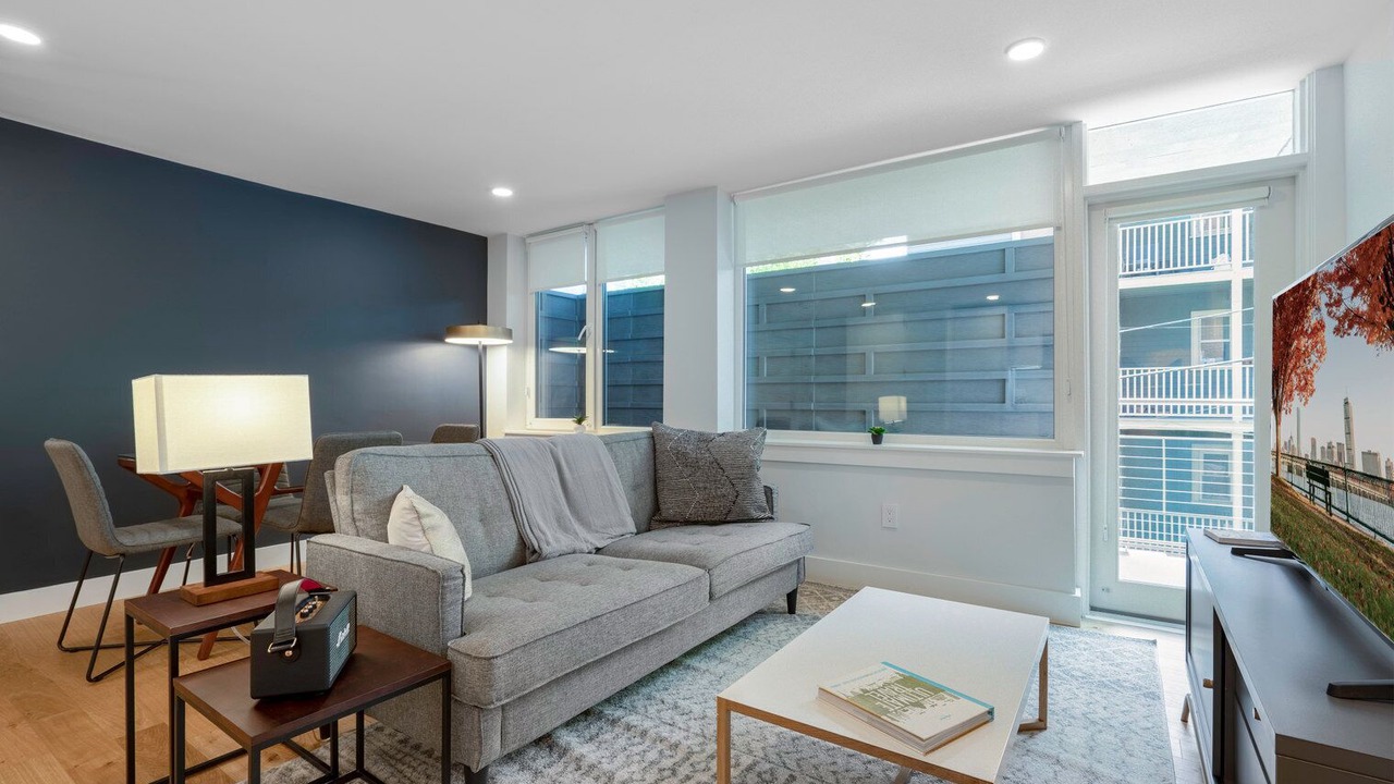 Photo of Livingroom in Mid-Cambridge