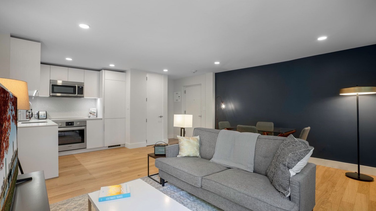 Photo of Livingroom in Mid-Cambridge
