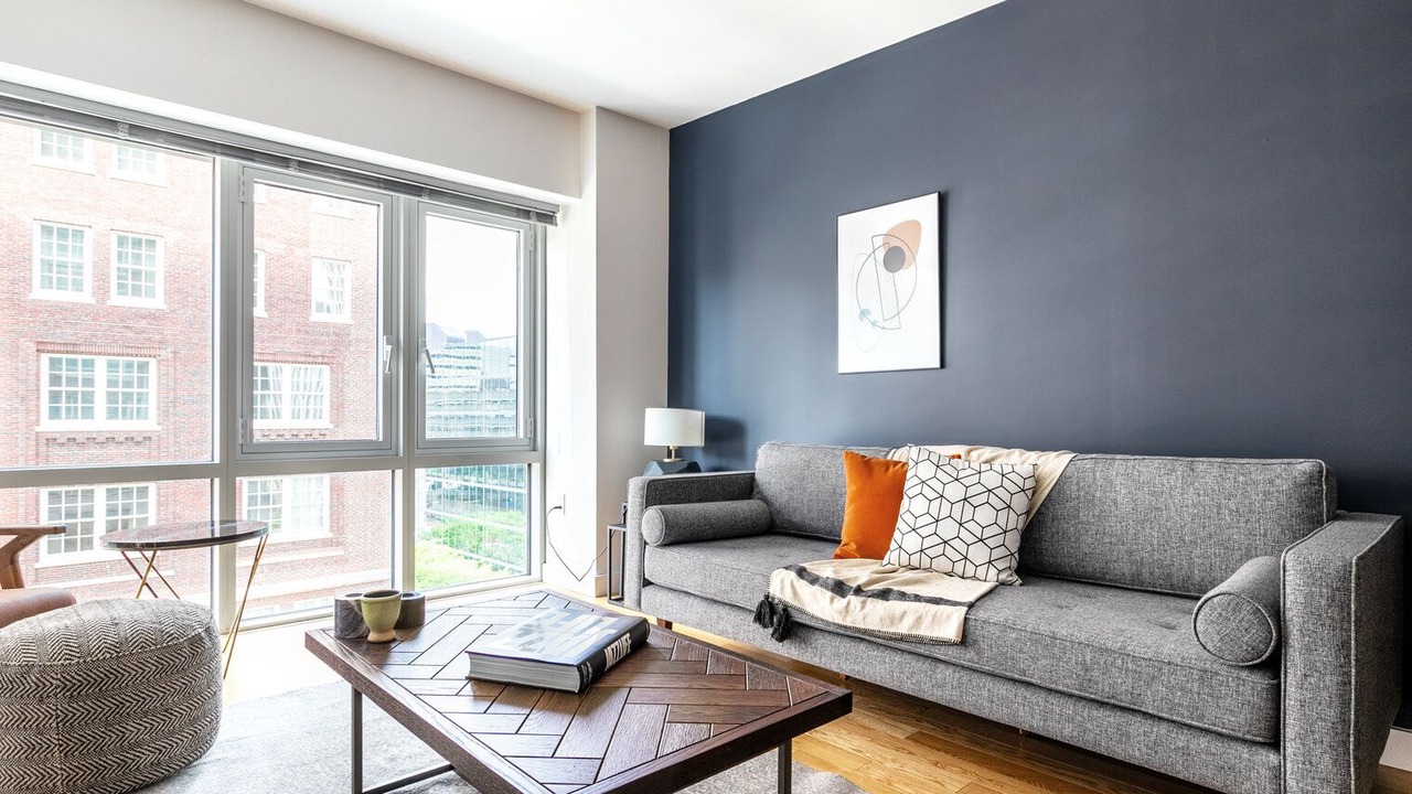 Photo of Livingroom in Back Bay East