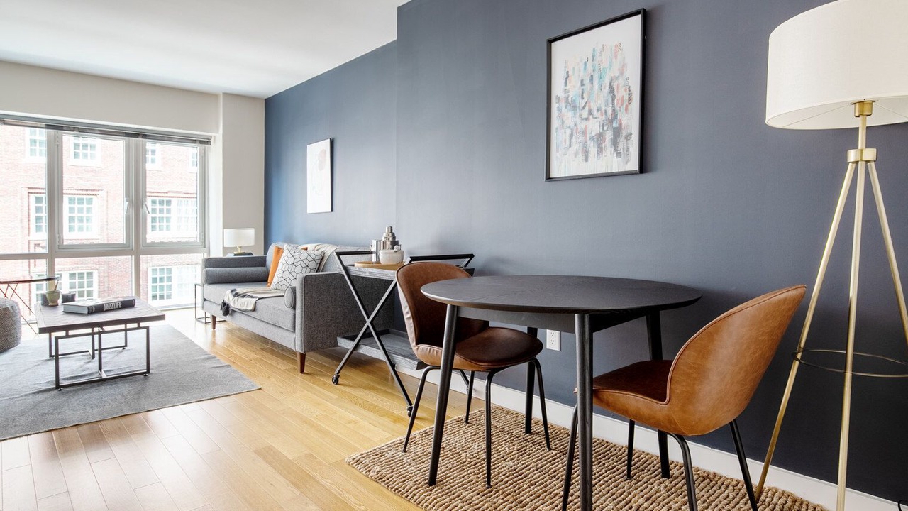 Photo of Livingroom in Back Bay East