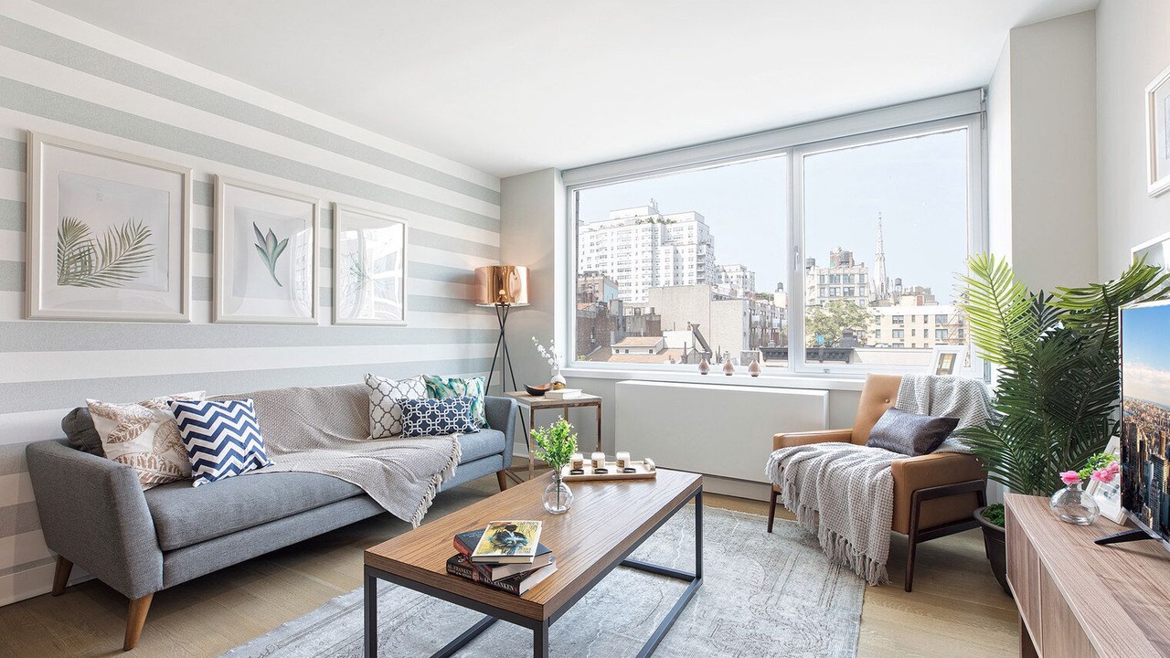 Photo of Livingroom in Ukrainian Village