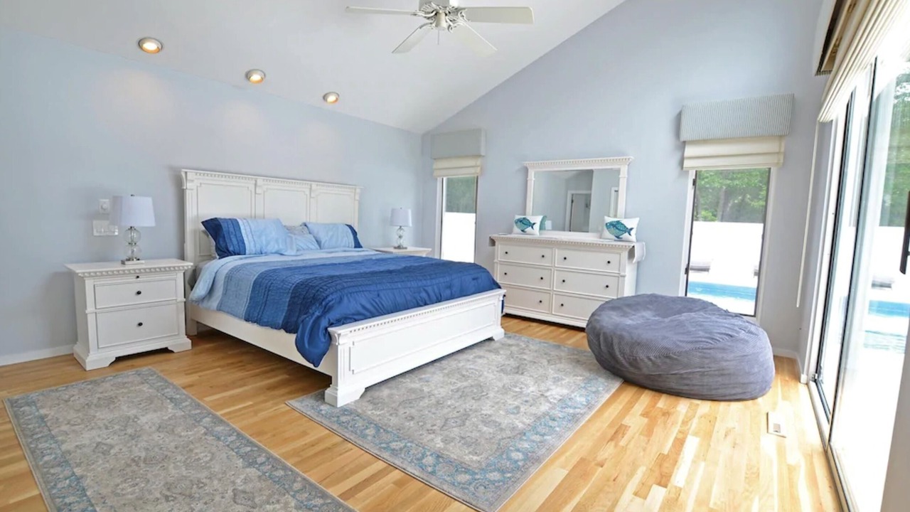 Photo of Bedroom in Quogue