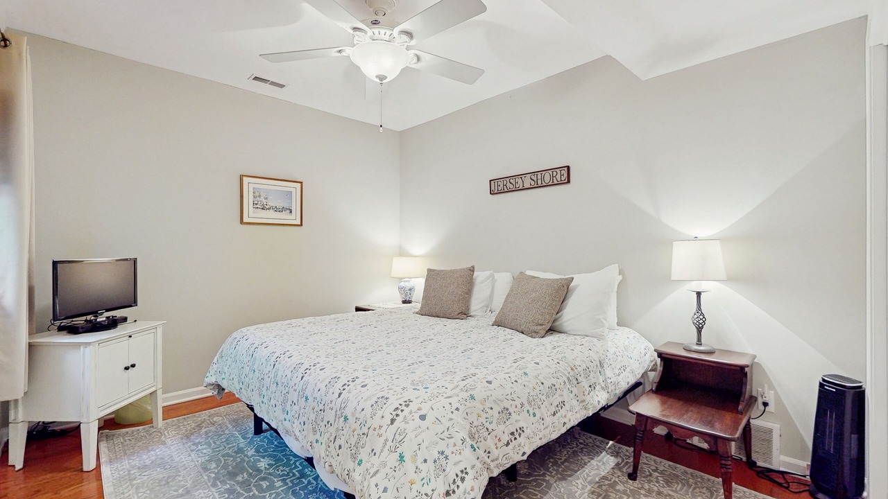Photo of Bedroom in Grand Beach