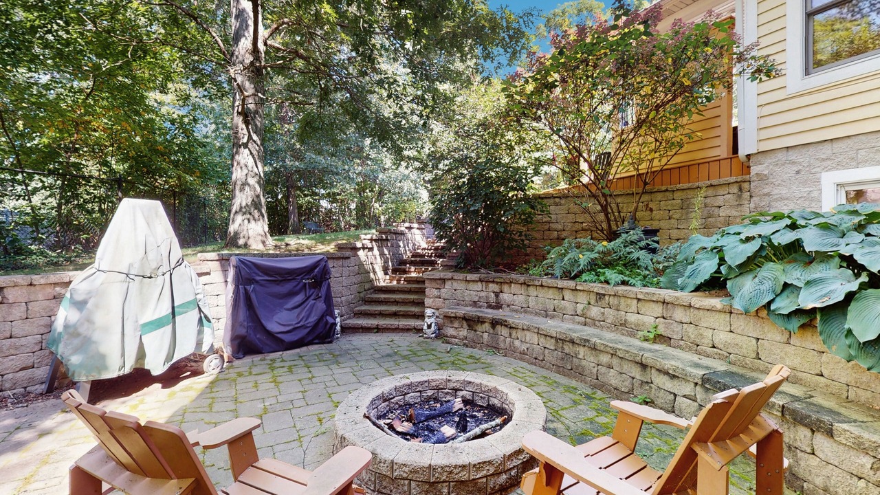 Photo of Patio Balcony in Grand Beach