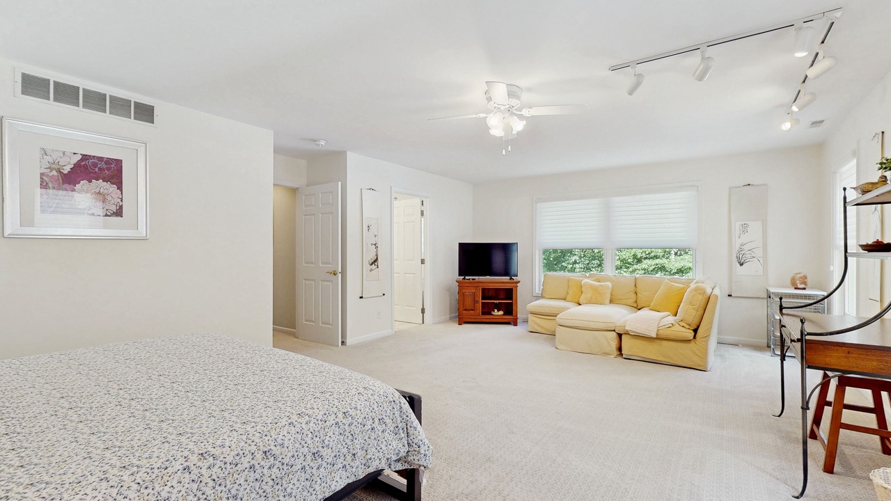 Photo of Bedroom in Grand Beach