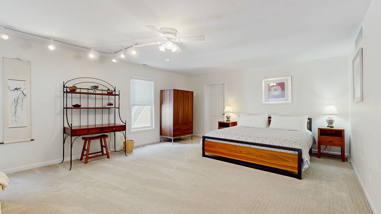Photo of Bedroom in Grand Beach