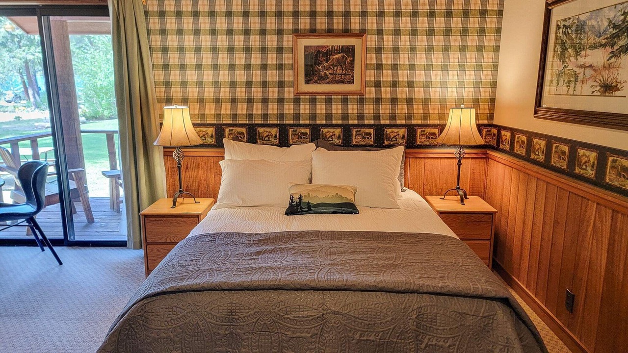 Photo of Bedroom in Mazama