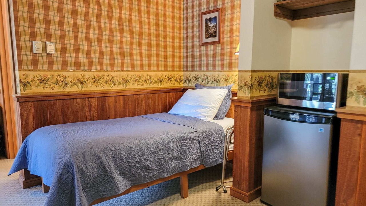 Photo of Bedroom in Mazama